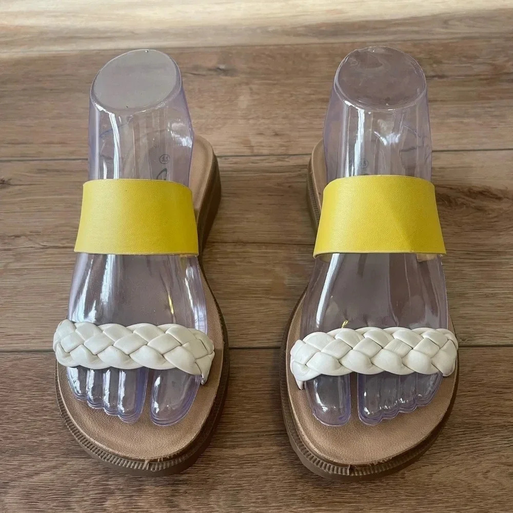 Cl by Chinese laundry women’s size 5.5 braded sandals tan mustard yellow comfort